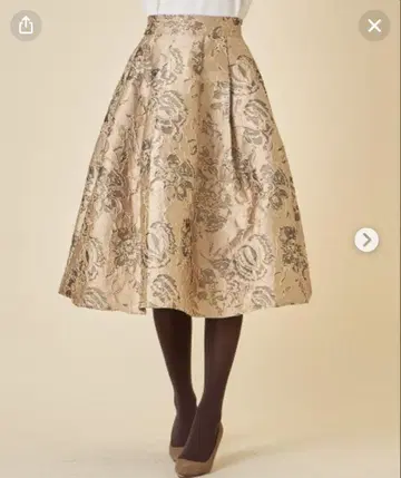 tocco closet 플라워 프린트 플레어 스커트 골드 브라운