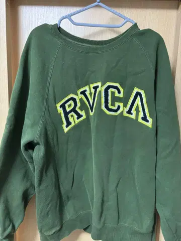 RVCA 루카 트레이닝복 맨투맨 즉시 구매 가능