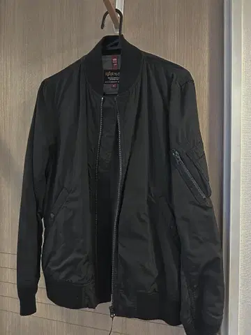 Alpha Industries MA-1 블랙 자켓 M