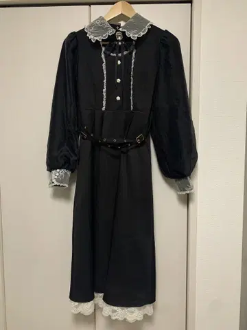 로지타 레이스 카라 부착 블랙 롱 원피스 프리 사이즈