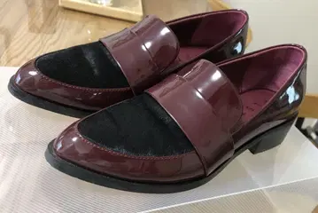 플라스테 버건디 패턴트 레더 모카신 23cm