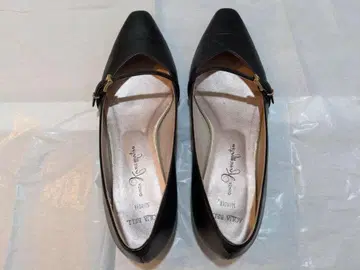 긴자 카네마츠 펌프스 블랙 23cm 가죽 스트랩