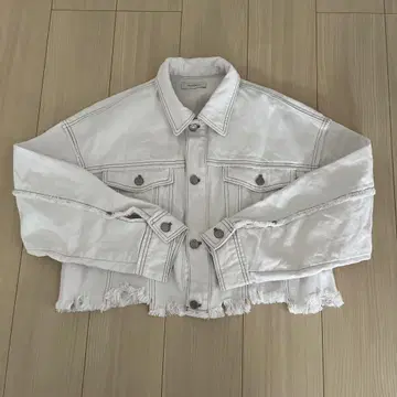 PAGEBOY 화이트 데님 자켓