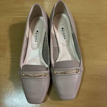 DIANA 가죽 플랫 슈즈 로퍼 뮬 펌프스