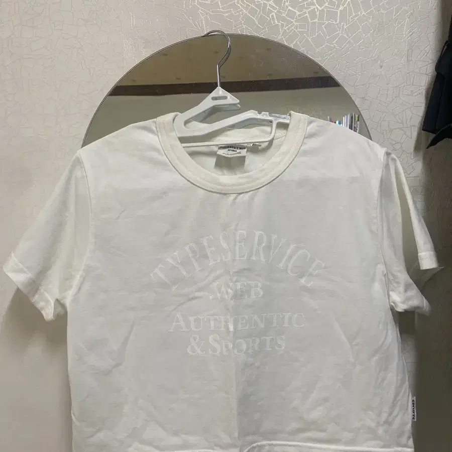 韓国ブランド [TYPESERVICE] CLOUDY FLOWER T-SHIRT 韓国ブランド [TYPESERVICE] CLOUDY FLOWER T-SHIRT