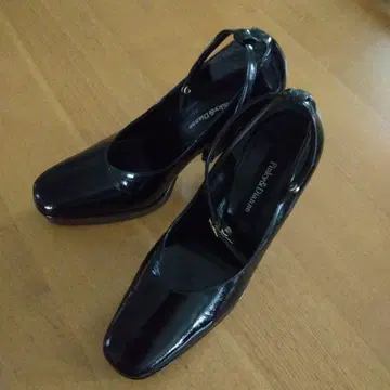 Pinky&Dianne 23cm 블랙 하이힐 11cm