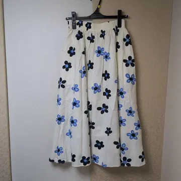 미사용 새상품!! 유니클로 marimekko 플라워 프린트 롱 스커트