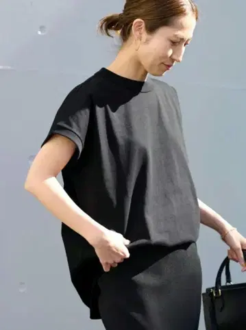 에이트 12/-AIR SPININNG OVERSIZED PULLOVER