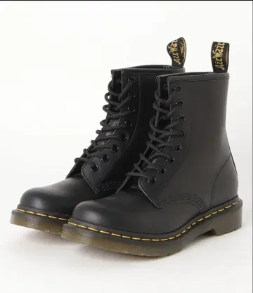 Dr.Martens 1460 8홀 부츠