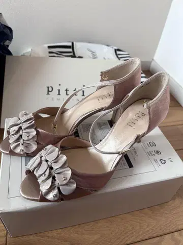 pitti 샌들
