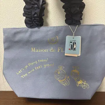Maison de FLEUR 도라에몽 타케코프터 프릴 핸드 핸들 토트백