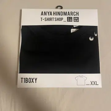 유니클로 UNIQLO 박스 티 안야 힌드마치