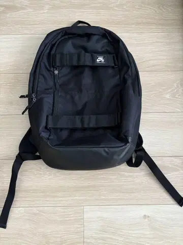 Nike SB 블랙 백팩