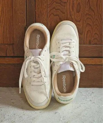 Reebok SLOBE IENA 별주 아이보리 스니커즈 레트로