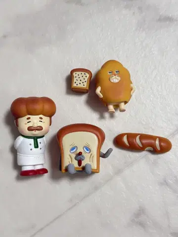 빵 도둑 가챠가챠 피규어 아저씨 맛없는 가짜 빵 도둑