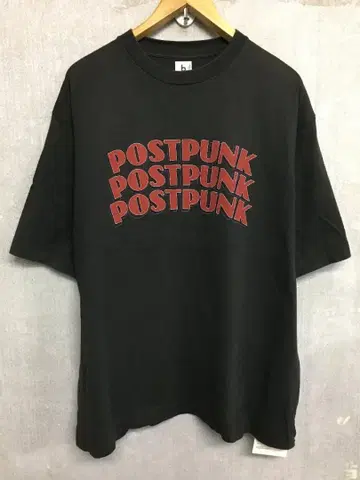 블럼스 POST PUNK 3연 로고 오버 사이즈 티셔츠 블랙 사이즈 4