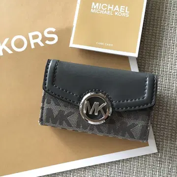 새상품 MICHEAL KORS 마이클코어스 그레이 키케이스