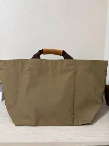 새상품급 엘베샤 펠리에 나일론 보트형 토트 XL