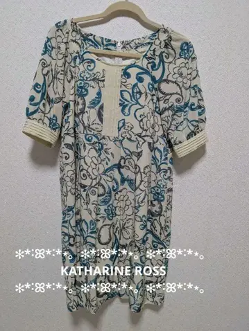 KATHARINE-ROSS 꽃무늬 7부 소매 원피스 MB