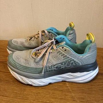 HOKA 스니커즈 23cm