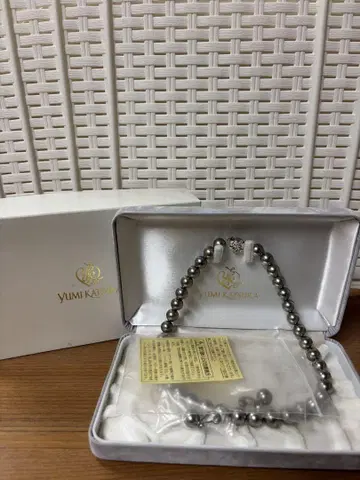 YUMI KATSURA 그레이 진주 목걸이