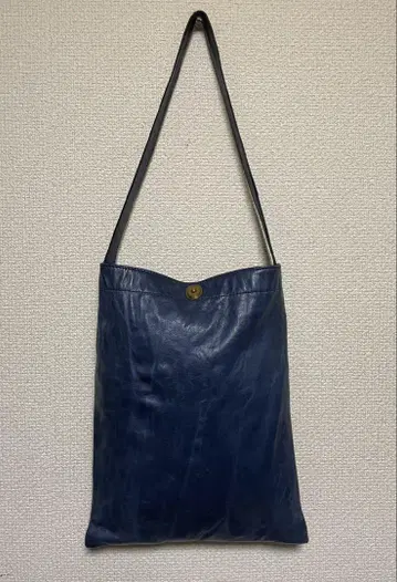 MARINEDAY 마린데이 클래스 웨이브 가죽 숄더백