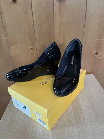 힐즈 애비뉴 락 힐 펌프스 웨지솔 블랙 23.5