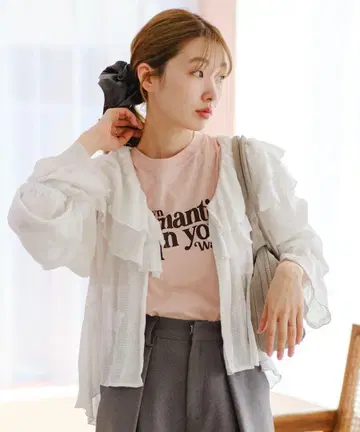 kastane 메쉬 프릴 블라우스