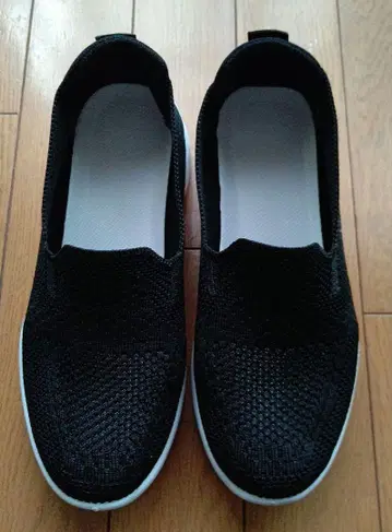 블랙 메쉬 슬립온 24cm