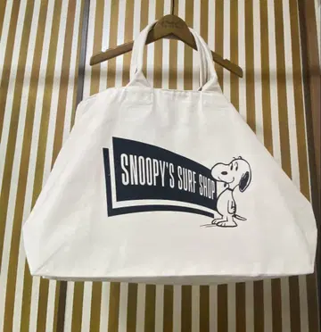 Snoopy's Surf Shop 토트백