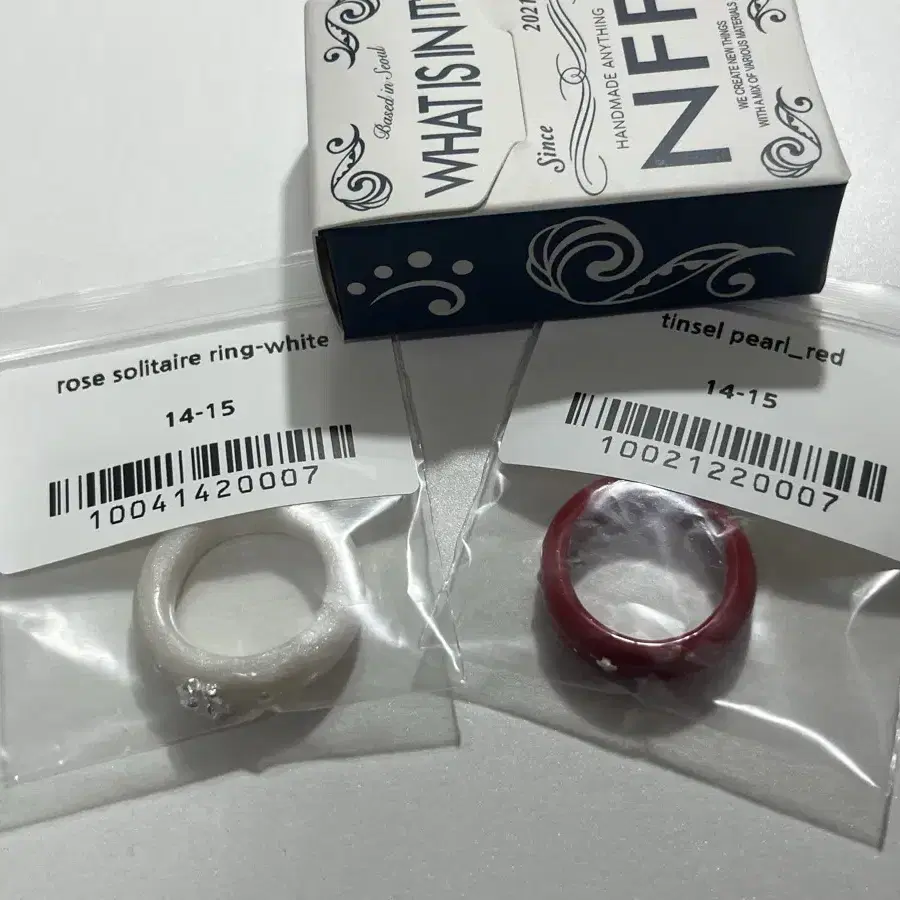 [韓国人気ジュエリー] nff Tinsel Pearl nff vahn Tinsel Pearl Red, size 14-15 on Bunjang Global Site.