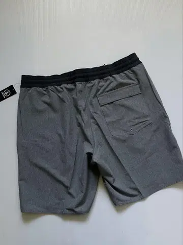 VOLCOM 그레이 숏팬츠 XL