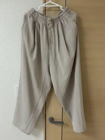 베이지 워크 팬츠 허리밴딩