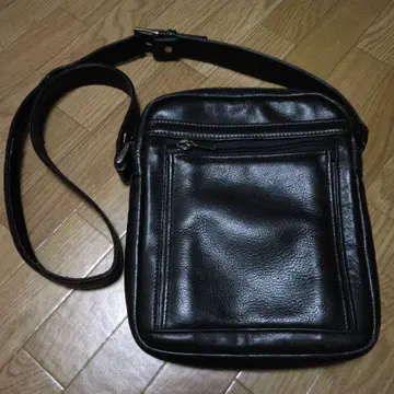 말루엠 가죽 숄더백 블랙