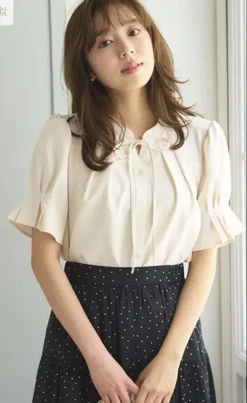 새상품급 Feroux 페루 리본 스키퍼 블라우스 네이비