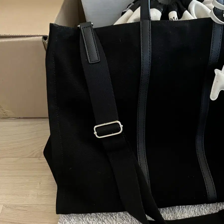 드메이커 Big New vase bag 캔퍼스백 (블랙)