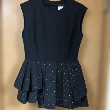 체스티 디자인 페플럼 탑 블랙