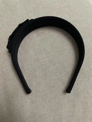 페라가모 블랙 비즈 리본 헤어 밴드