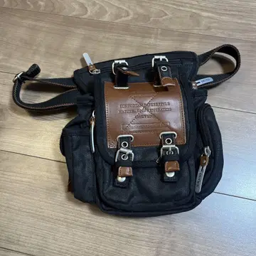 DEVICE 레그 백