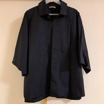 ST.AGNI 블랙 5부 소매 오픈 카라 셔츠