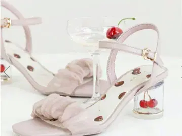 RANDA 랜다 Cherry 체리 힐 스트랩 샌들