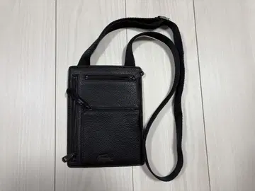 라코스테 블랙 가죽 숄더백