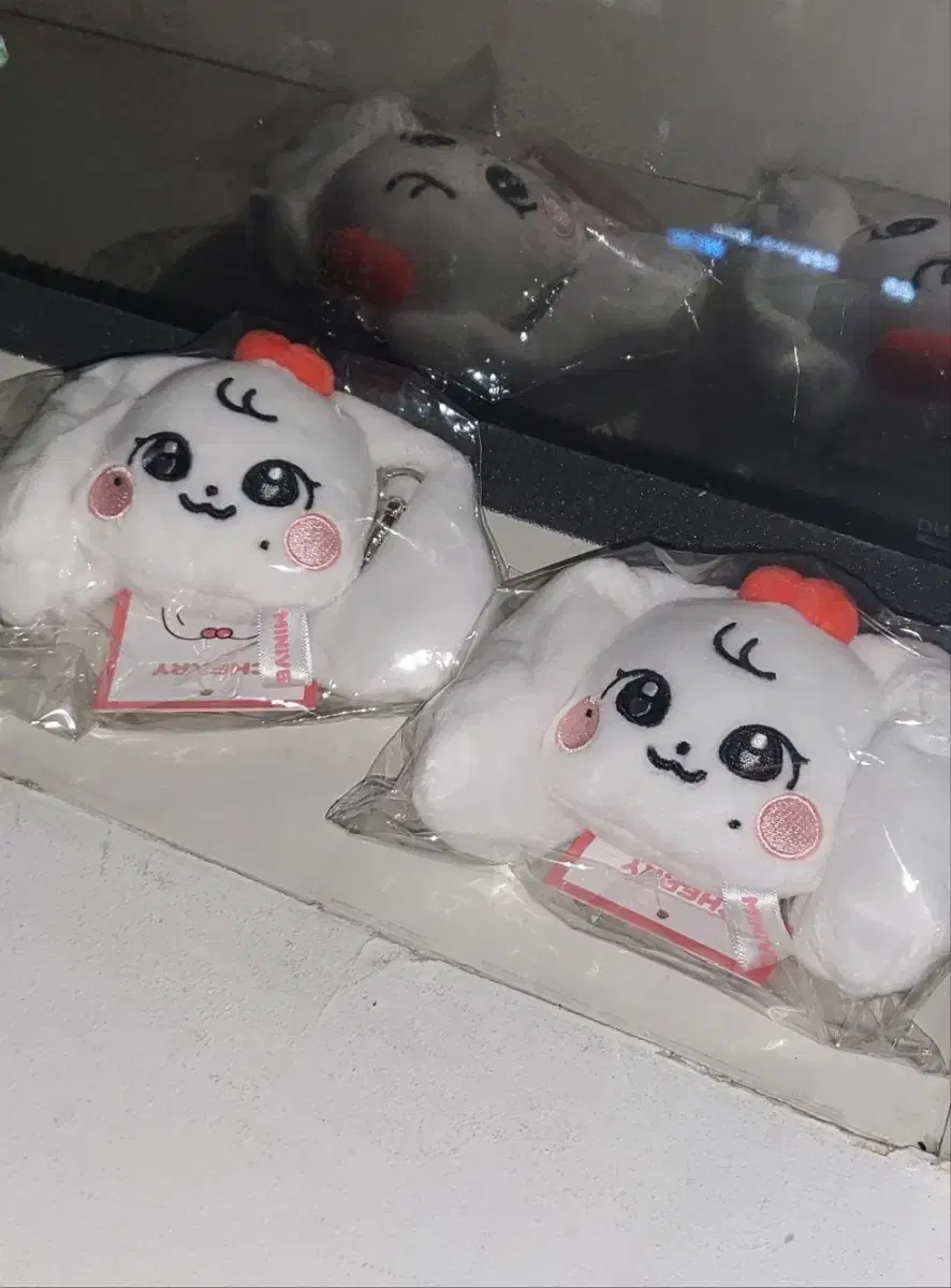 무료 배송 최저가) 미니브 미니 체리  페이스 키링 판매합니다!