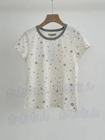COYSEIO 별 패턴 반팔 티셔츠 크림색