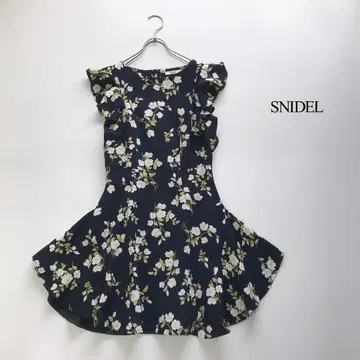 3601 SNIDEL 스나이델 꽃무늬 슬리브리스 원피스 핏 플레어