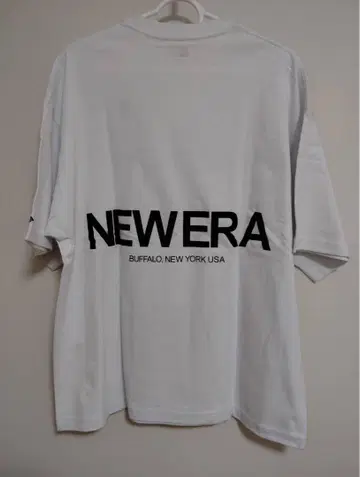 새상품 NEWERA (뉴 에라) 반팔 티셔츠 오버 사이즈 빅 실루엣 L