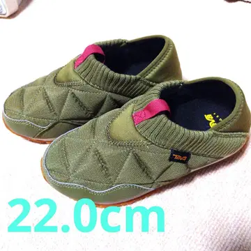 22.0, 미사용 새상품 Teva 올리브 그린 슬립온 슈즈