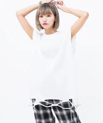 .kom 컷 디자인 탱크탑