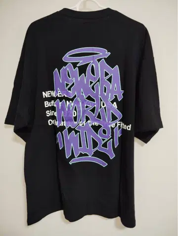 새상품 NEWERA 뉴에라 반팔 티셔츠 TAGGINGLOGO 오버 사이즈