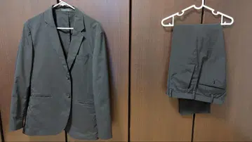 유니클로 슬림핏 수트 셋업 블랙